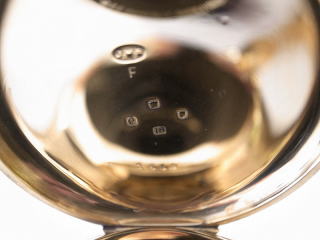 JW�x���\�� 18���t���n���^�[