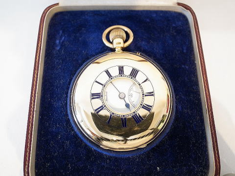 JW�x���\�� 18���t���n���^�[