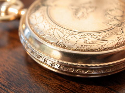 18�����C�t���n���^�[